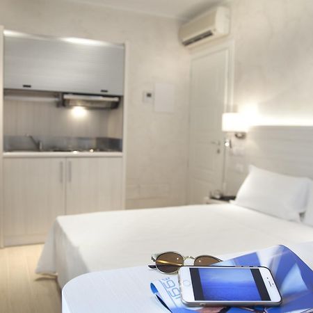 Marina Beach Suite Hotel Rímini Exterior foto